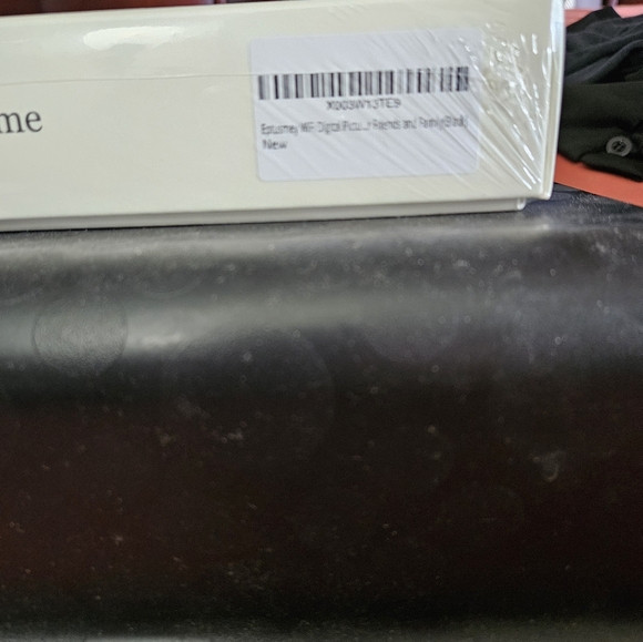 NEW Eptusmey WiFi Digital Photo Frame - Picture 4 of 5